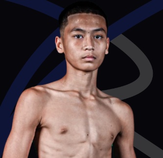 Thapna  Por. Prembut - Muay Thai Fighter